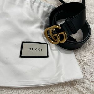 AUTHENTIC women’s Gucci built